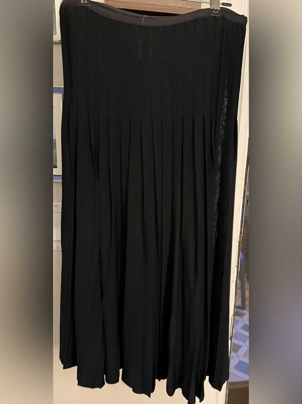 CHANEL - Vintage Black Pleated Maxi Skirt (us6, fr 38, m) - Picture 2 of 6